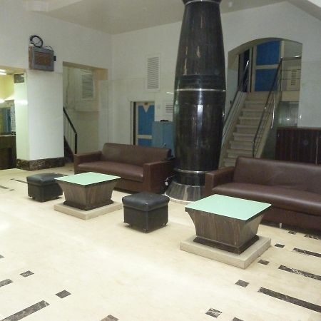 Hotel Stars Mumbai  Buitenkant foto